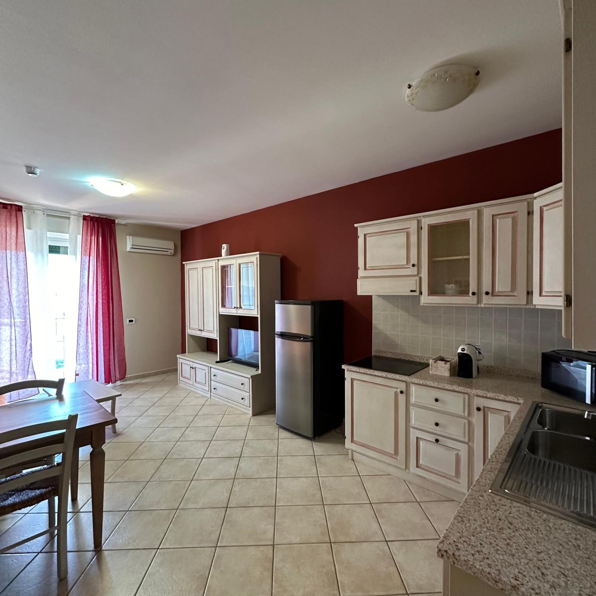 Aparthotel Le Residenze Di Santa Costanza - Le Dimore 2*