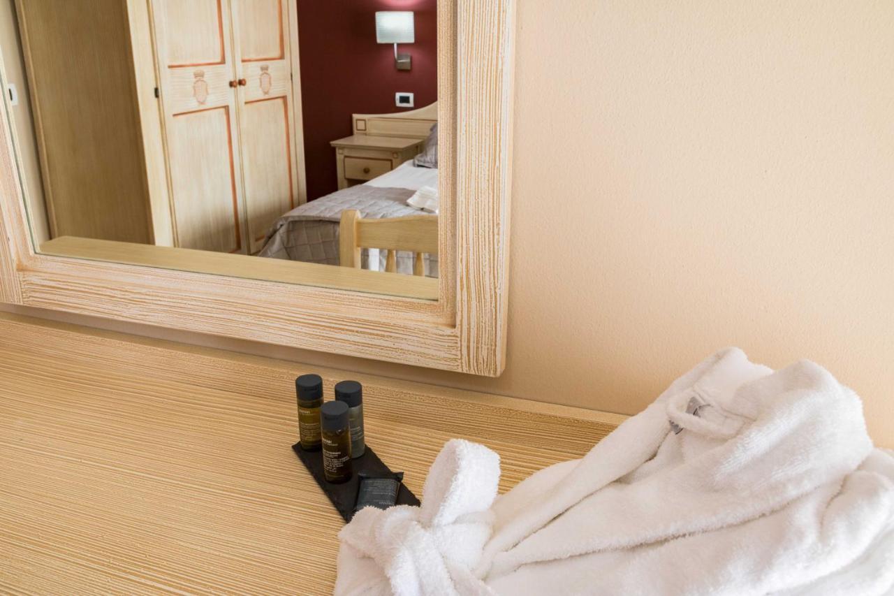 Aparthotel Le Residenze Di Santa Costanza - Le Dimore 2*