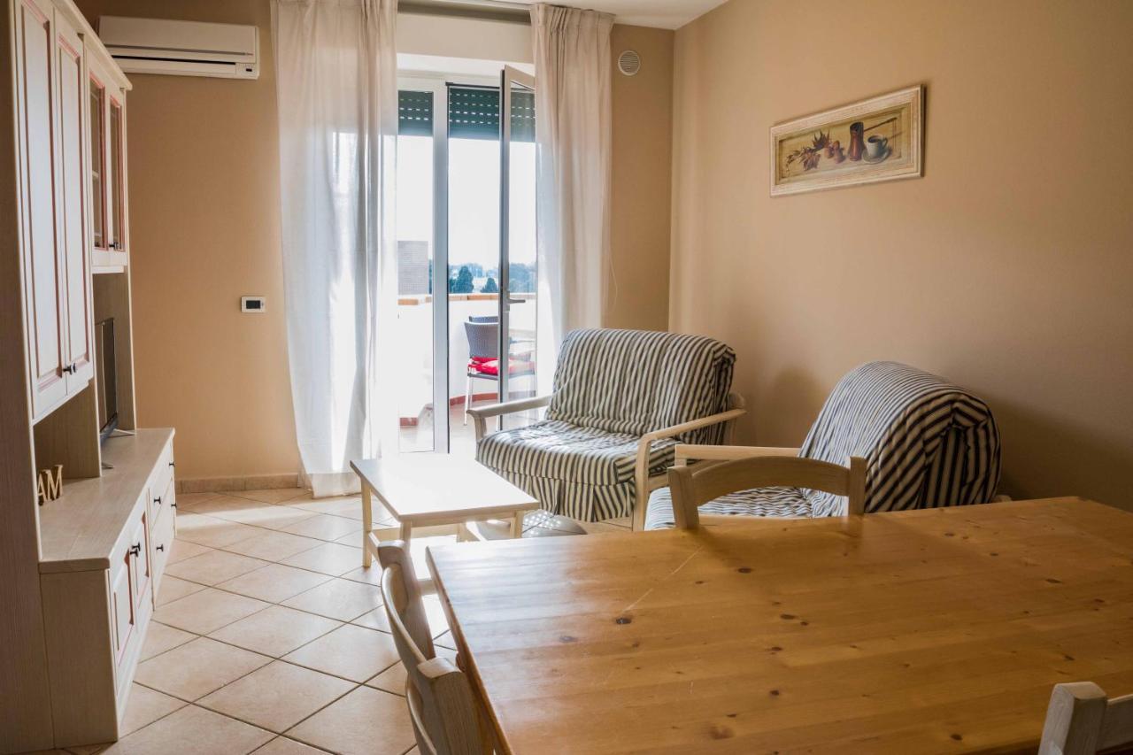 Le Residenze Di Santa Costanza - Le Dimore 2*