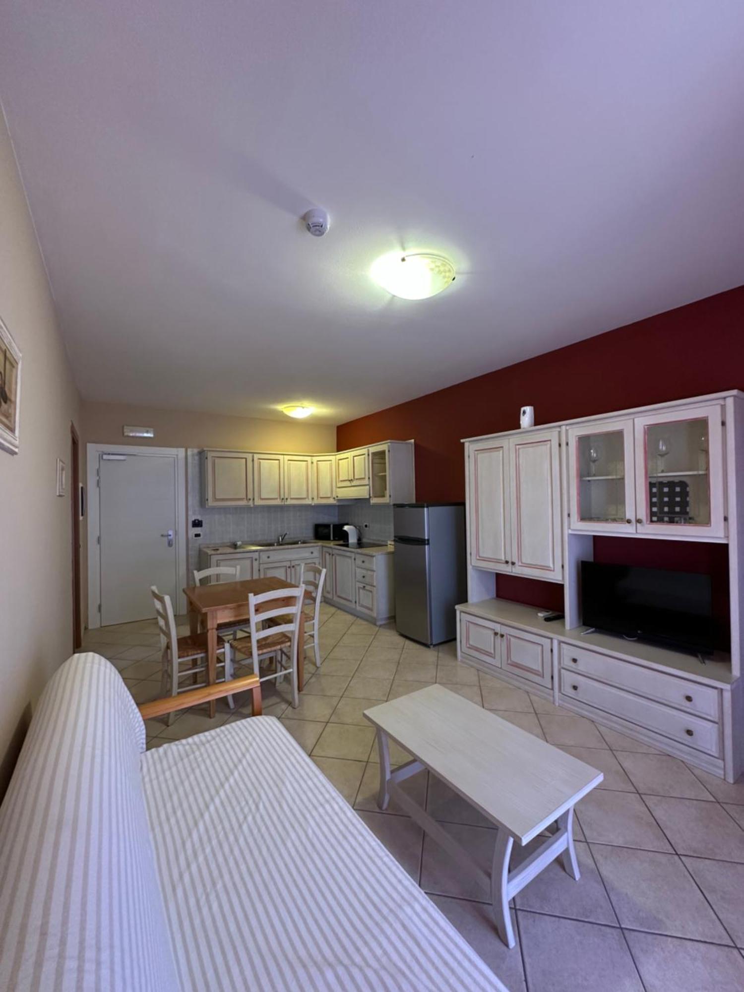 Apart-hotel Le Residenze Di Santa Costanza - Le Dimore